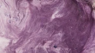 Alkol mürekkebiyle boyanmış. Şeffaf mürekkep renkleriyle yaratılmış yaratıcı soyut sanat eserleri. Moda duvar kâğıdı. Soyut resim, duvar kağıtları, posterler ve web siteleri için arka plan olarak kullanılabilir.