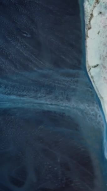 Частицы Блестками Шиммер Абстрактный Жидкий Фон Поток Сил Воду Голубые — стоковое видео