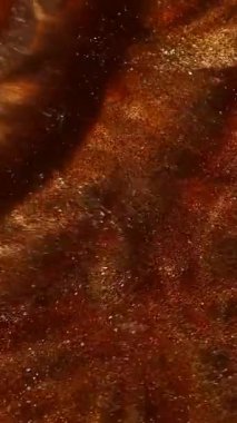 Beyaz ve mavi alkol mürekkebi olan soyut sanat arkaplan tasarımı. Petri kabındaki boyanın kimyasal reaksiyonunun makro videosu.