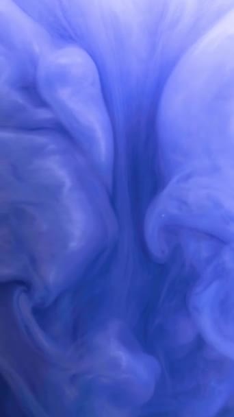Повільний Рух Рідкого Барвистого Чорнила Фарбу Вливають Воду Хмара Чорнила — стокове відео
