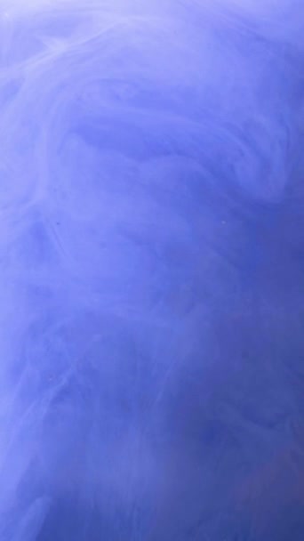 Повільний Рух Рідкого Барвистого Чорнила Фарбу Вливають Воду Хмара Чорнила — стокове відео