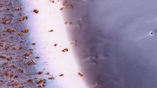 배경에 물감을 물기를 일으키고 소용돌이를 만든다 잔물결 대리석등의 뚜렷하게 아름다운 — 비디오