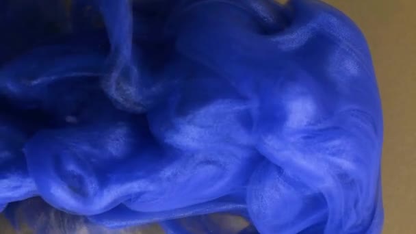 Movimiento Lento Tinta Colorida Líquida Pintura Vierte Agua Nube Tinta — Vídeo de stock