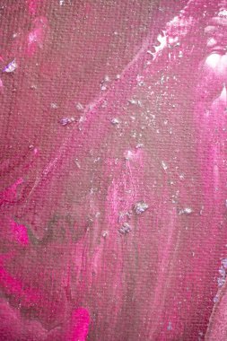 Şeffaf kırmızı akrilik renklerle yapılmış yaratıcı soyut sanat eserleri. Moda duvar kâğıdı. Soyut resim, duvar kağıtları, posterler ve web siteleri için arka plan olarak kullanılabilir.