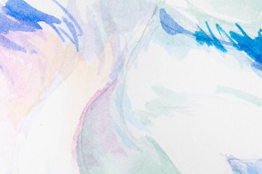 Parlak suluboya mavi-kırmızı leke damlaları. Beyaz arkaplanda soyut çizimler. Metin için afiş, dekorasyon için grunge ögesi. Yüksek kaliteli illüstrasyon