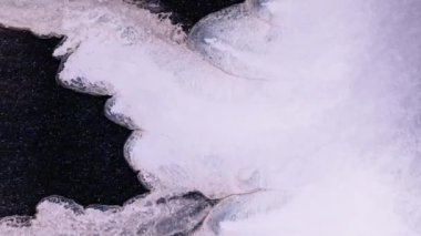 Renkli yuvarlak sıvı mermer soyut arkaplan. Enfes sıvı sanat, soyut tasarım, renkli mermer. Renkli mermer sıvı dalga arka planı. 4K çözünürlüğü