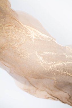 Şefkatli ve rüya gibi bir tasarım. Alkol mürekkebi tekniği, bronz, gümüş, metalik ve altın boya karışımı lüks, akışkan sanat eserleri. Kesilmiş mermer taşın taklidi, parıldayan altın damarlar..