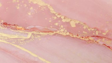 Alkol lekeleri ve lekeleri olan güzel bir arka plan. Soyut mavi, kırmızı ve altın rengi. Sıvı desenli sanat eseri suluboya ya da akvaryum resmine benzer..