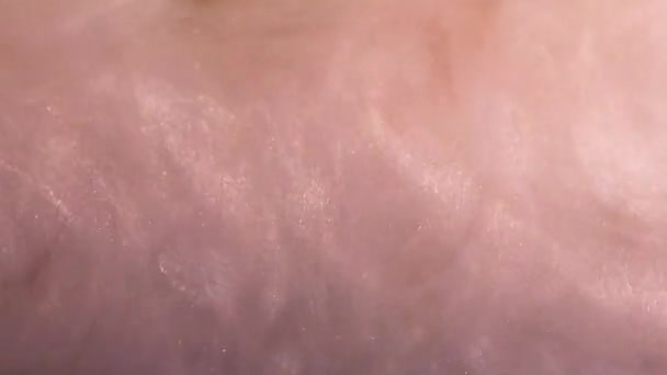 Στροβιλιζόμενος Ροζ Καπνός Δημιουργεί Μια Αιθέρια Ατμόσφαιρα Ενάντια Αινιγματικός Χορός — Αρχείο Βίντεο