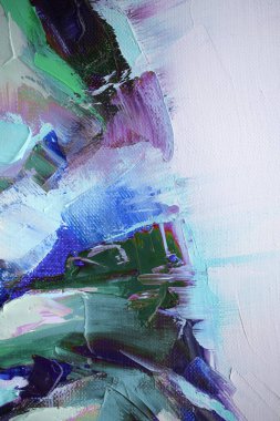 Sanat eserleri, sanatsal bir alanda hareket ve yaratıcılık hissi uyandıran dinamik şekiller yaratan, birbirine harmanlanmış cesur ve canlı renkler içeriyor..