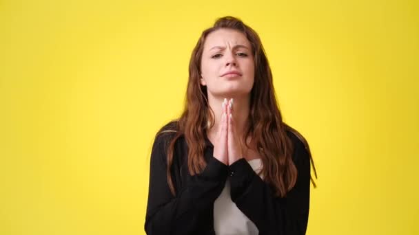 Video One Woman Begging Something Yellow Background Concept Emotions — Stock Video