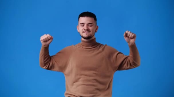 Slow Motion Video One Man Dancing Blue Background Concept Emotions — Stockvideo
