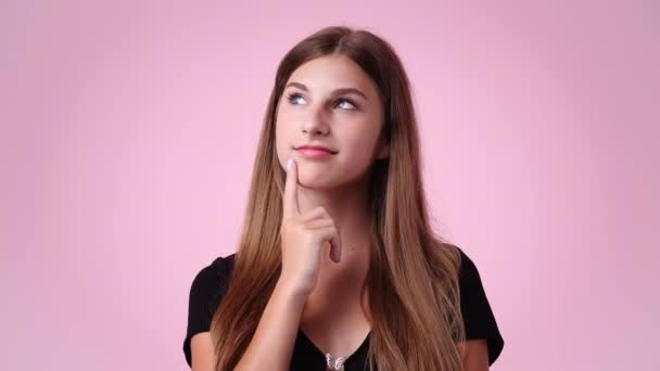 Video One Woman Planning Something Points Upwards Pink Background Concept — Stockvideo