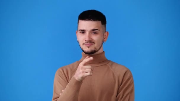 Video One Man Showing Thumb Blue Background Concept Emotions — Vídeo de Stock