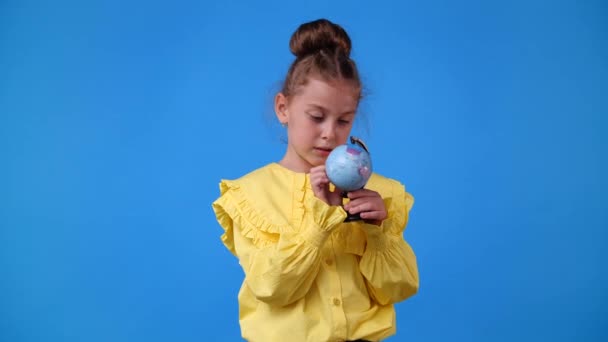 Video One Girl Looking Small Globe Concept Emotions — Vídeo de stock