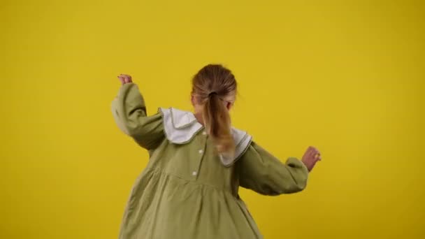 Video One Girl Smiling Yellow Backgtround Concept Emotions — Wideo stockowe