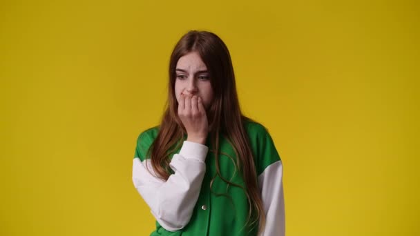 Video Girl Begging Something Yellow Background Concept Emotions — Stockvideo