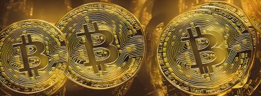 Bitcoin altın para soyut arka plan. Sanal kripto para birimi kavramı. Yüksek kalite 3d illüstrasyon