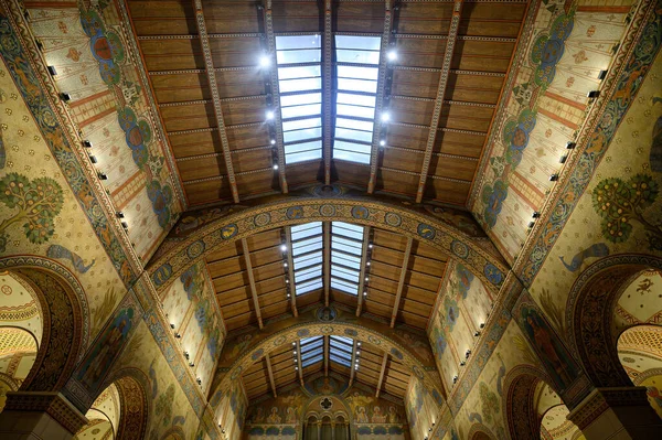 stock image Budapest, Hungary. Interior of renovated Roman Hall in Museum of Fine Arts. The Romanesque Hall