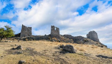 Bergama, İzmir, Türkiye 'deki Pergamon Antik Kent Harabeleri Akropolü