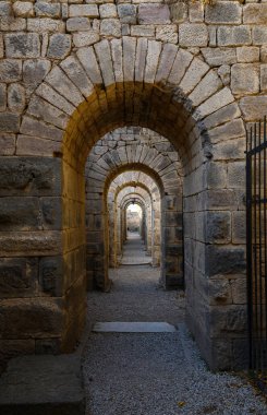 Bergama, İzmir, Türkiye 'deki Pergamon Antik Kent Harabeleri Akropolü