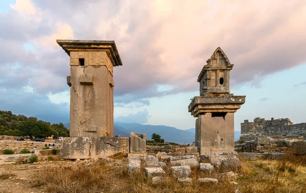 Αρχαία Πόλη Ξάνθος Τάφο Μνημείο Και Ερείπια Της Αρχαίας Πόλης — Φωτογραφία Αρχείου