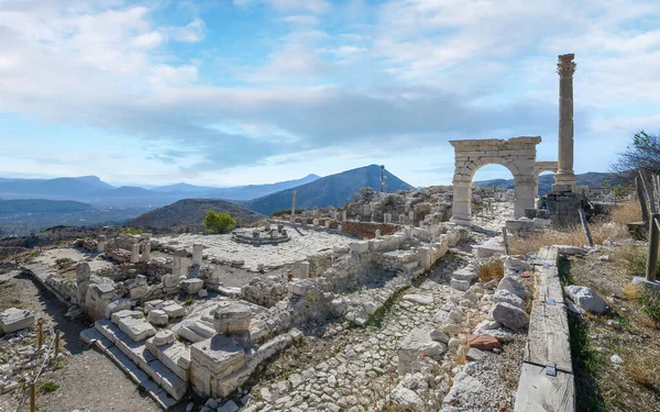 Burdur Yakınlarındaki Sagalassos Antik Kenti Roma Şehrindeki Yukarı Agora Kalıntıları — Stok fotoğraf