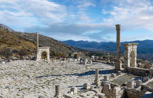 Burdur Yakınlarındaki Sagalassos Antik Kenti Roma Şehrindeki Yukarı Agora Kalıntıları — Stok fotoğraf