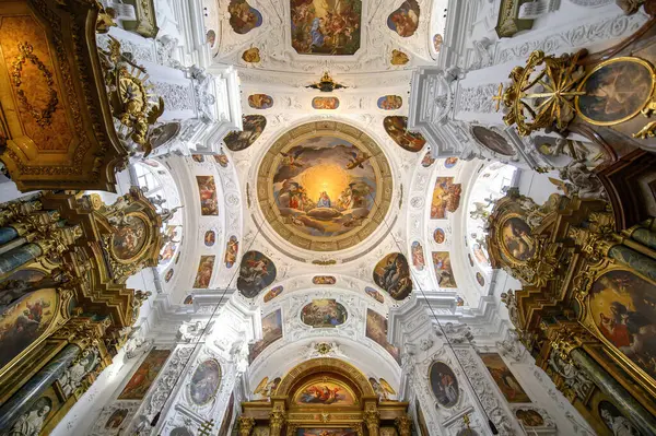 Viena Áustria Interior Igreja Dominicana Também Conhecida Como Igreja Santa — Fotografia de Stock