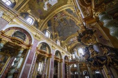 Viyana, Avusturya. Cizvit Kilisesi (Jesuitenkirche), Wien 'deki Ignaz Seipel Platz' da bulunan Üniversite Kilisesi (Universittskirche) olarak da bilinir.