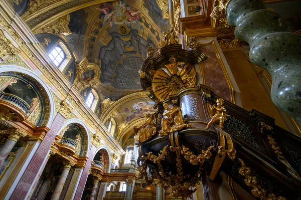 Bécs Ausztria Jezsuita Templom Jesuitenkirche Belső Tere Más Néven Egyetemi Jogdíjmentes Stock Fotók