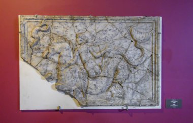 Aydın, Türkiye. Aydın Arkeoloji Müzesi. Müzede Helenistik, Roma, Bizans, Seljuk ve Osmanlı dönemlerinden heykeller, mezarlar, sütunlar ve taş oymalar yer alıyor.