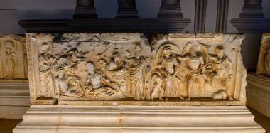 Aydın, Türkiye. Aydın Arkeoloji Müzesi. Müzede Helenistik, Roma, Bizans, Seljuk ve Osmanlı dönemlerinden heykeller, mezarlar, sütunlar ve taş oymalar yer alıyor.