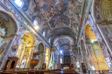 Bergamo, İtalya. Azizler Kilisesi Bartolomeo ve Stefano 'nun İçi