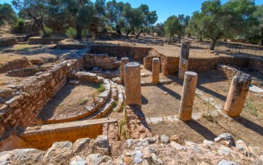 Aydn ilinin Sultanhisar ilçesine bağlı Nysa Antik Kenti. Antik Lydia 'da Maeander' da Nysa, önce bir Yunan şehri, sonra da bir Roma şehriydi..