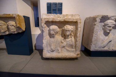 Brescia, İtalya. Santa Giulia Müzesi, Unesco Dünya Mirası. Roma döneminden kalma eserler, heykeller ve heykeller.. 