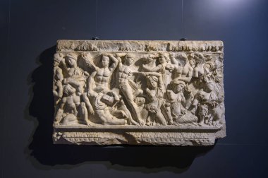 Brescia, İtalya. Santa Giulia Müzesi, Unesco Dünya Mirası. Roma döneminden kalma eserler, heykeller ve heykeller.. 
