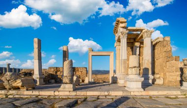 Denizli 'deki Lycus üzerindeki Laodicea antik kentinin kalıntıları