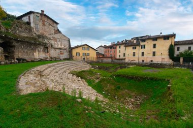İtalya 'nın Brescia kentindeki Capitolium Roma Tapınağı' nın (Tempio Capitolino) antik kalıntıları