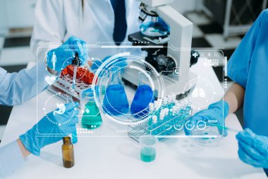 Laboratuvar ve çevre dostu bilimden oluşan bilim adamları takımı. Çevrimiçi okuma ile tarım, araştırma ve bilim adamları, küresel ısınma, analitik ve teknoloji için test örnekleri. 