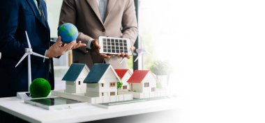 İş adamları teknoloji ve ticaret ağı sıfır ve karbon nötr konsepti üzerinde çalışmayı planlıyorlar. NET Sıfır simgeleri ve sembolleri eko dünyasını kurtarır ve kirliliği azaltır. yeşil enerji