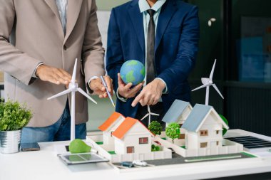 İş adamları teknoloji ve ticaret ağı sıfır ve karbon nötr konsepti üzerinde çalışmayı planlıyorlar. NET Sıfır simgeleri ve sembolleri eko dünyasını kurtarır ve kirliliği azaltır. yeşil enerji