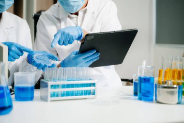 Biyoloji, kimya, kimya, kimya, deney, mikroskop, laboratuarda mikroskop, DNA, biyolojik tehlike.