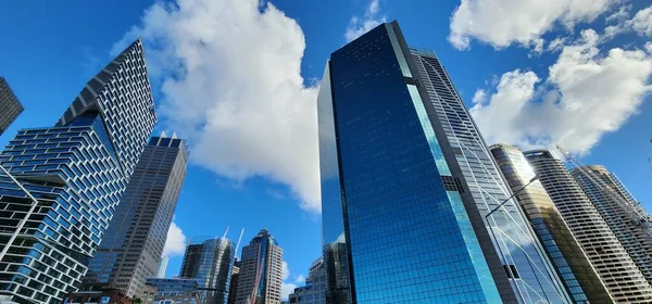 Centro Cidade Arranha Céus Sydney Abaixo Vista Edifícios Enormes Torres — Fotografia de Stock
