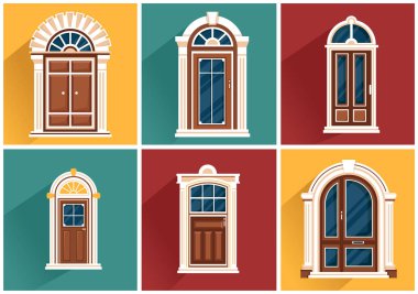 Düz Çizgi Film Arkaplanındaki Kapılar ve Pencereler Değişik Şekiller, Renkler ve Boyutlarla Ev Mimarisi Vektör Resimleri