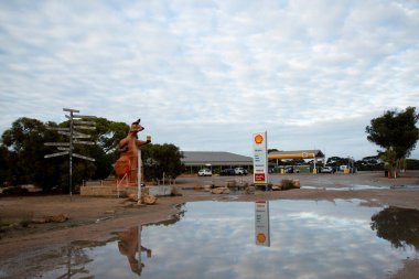 Eucla, Avustralya - 22 Nisan 2022: Güney Avustralya ve Batı Avustralya sınır kontrol noktası