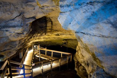 Engelbrecht Cave - South Australia