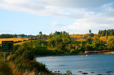 Llanquihue Gölü kıyısı - Şili