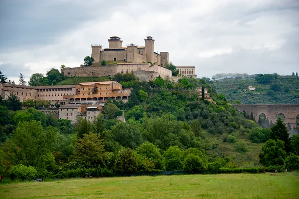 Fästningen Rocca Albornoziana Spoleto Italien — Stockfoto