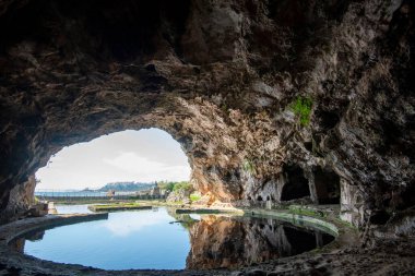 Tiberio Harabelerindeki Sperlonga Mağarası - İtalya